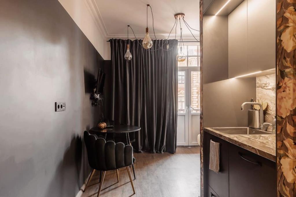 Central & Functional Studio Riga Bagian luar foto